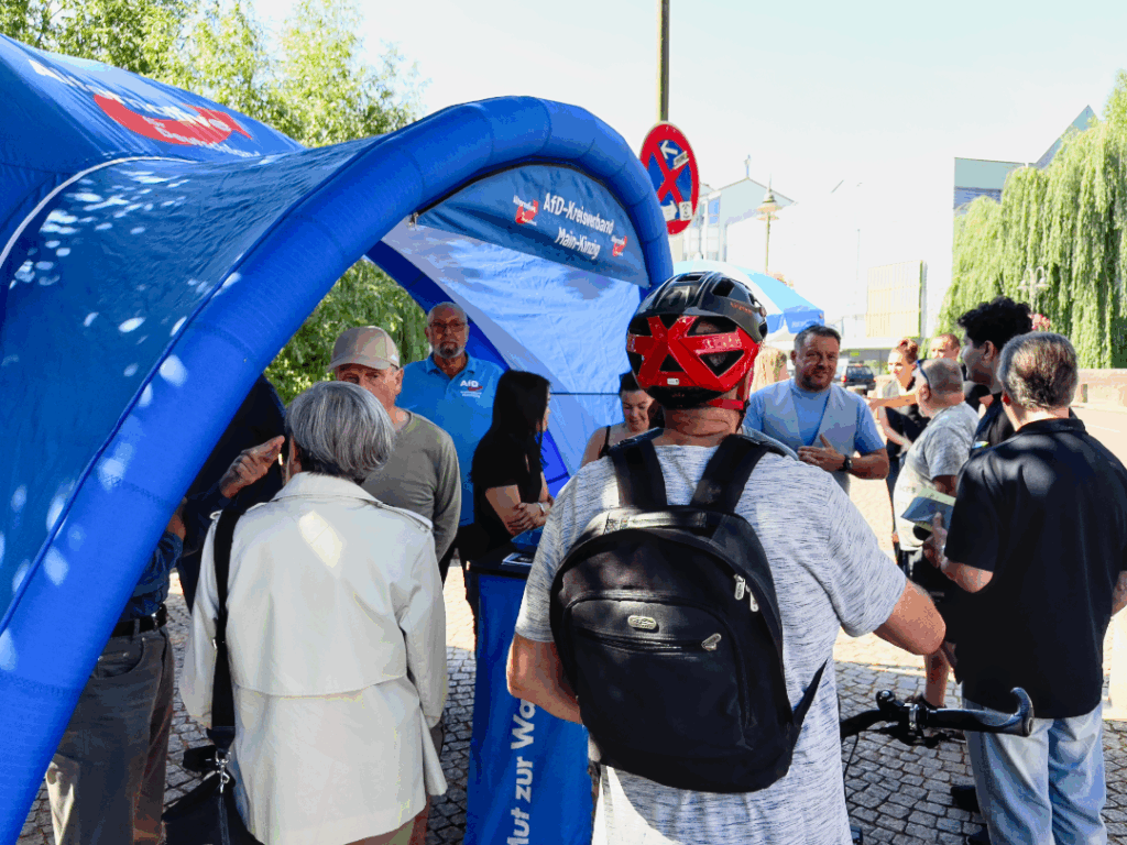 AfD Info-Stand in Gelnhausen